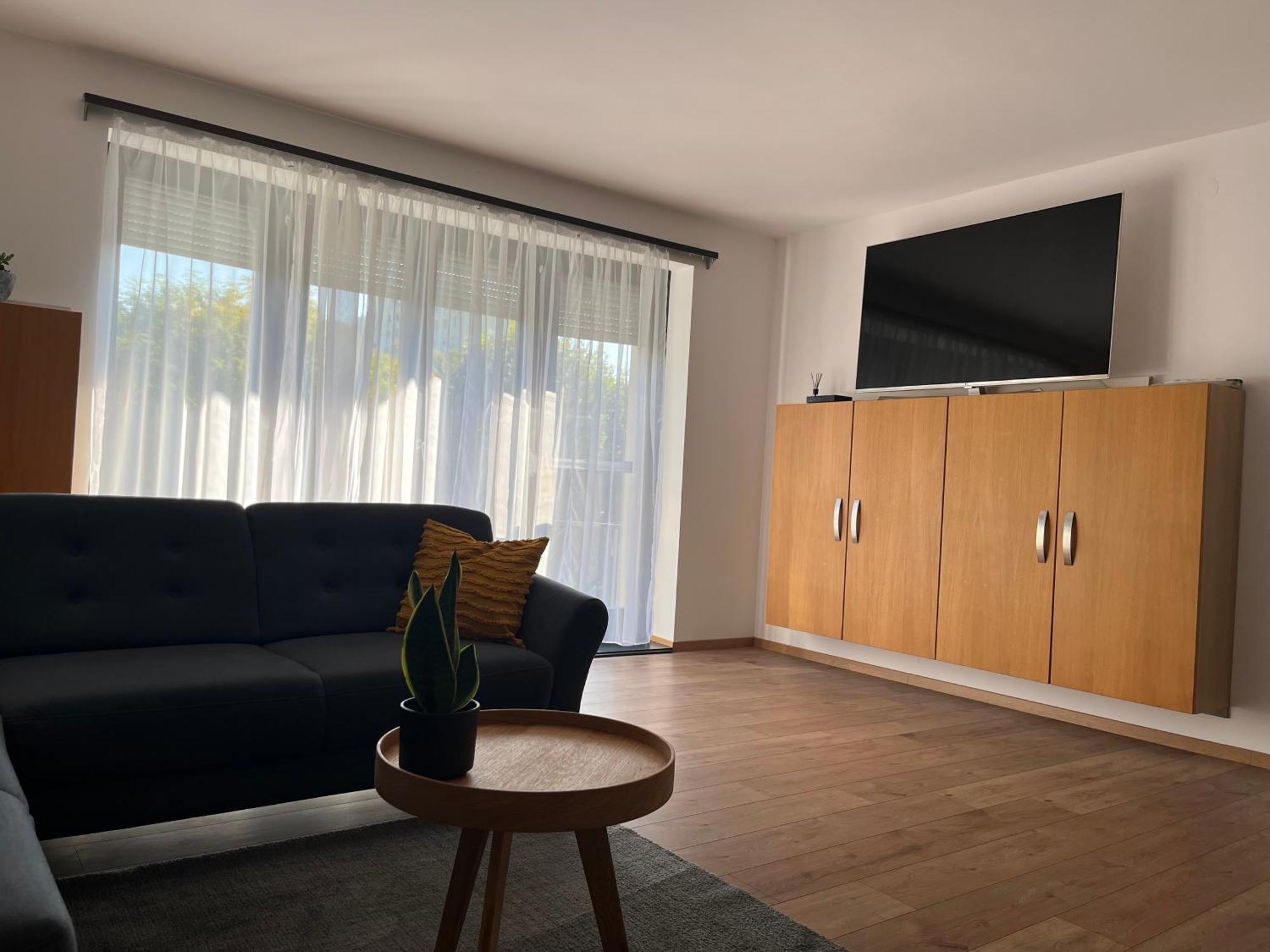 Toelgyes Apartmanhaz Сегед Екстер'єр фото