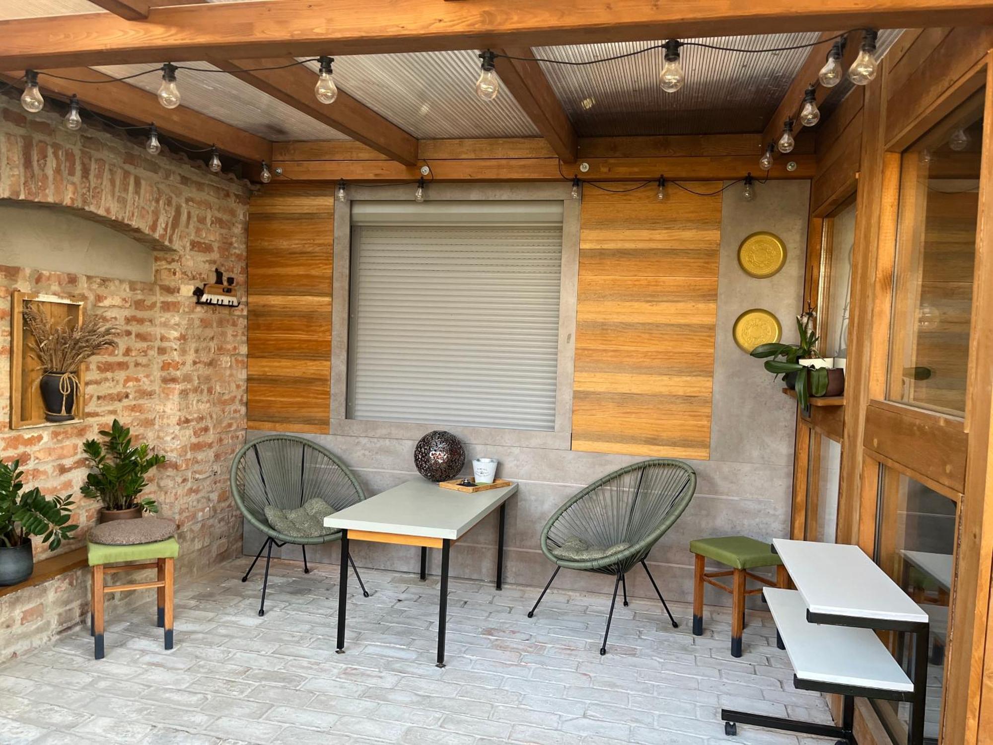 Toelgyes Apartmanhaz Сегед Екстер'єр фото
